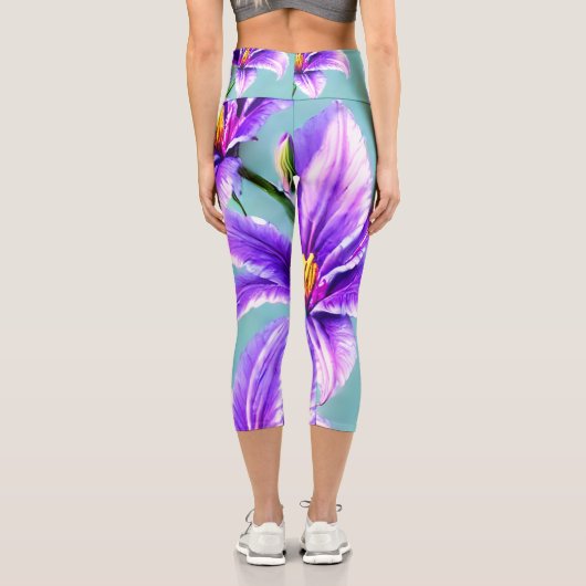 Lila Lilly des Valley Pattern Capri Leggings (Rückseite)