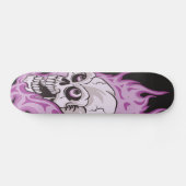 Lila lodernder Schädel Skateboard (Horizontal)