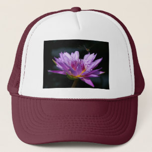 Lila Lotus-Wasserlilie und Dragonfly-Hut Truckerkappe