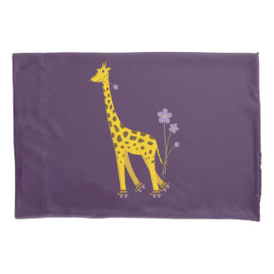 Lila lustige Rollen-Skaten-Giraffe Kissenbezug