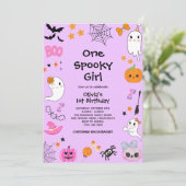Lila Mädchen Niedliches Halloween 1. Geburtstag Einladung (Stehend Vorderseite)