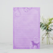 Lila magisches Beagle-Briefpapier Briefpapier (Stehend Vorderseite)