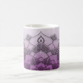 Lila Mandala Abstrakt Zen Kaffeetasse (Mittel)