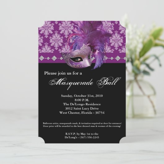Lila Maskenball-Maskenkostüm Halloween-Teil Einladung (Stehend Vorderseite)