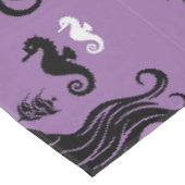 Lila Meerjungfrau Fantasy Tischdecke (Schrägansicht)