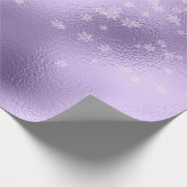 Lila Metallische Schneeflocken Weihnachten Geschenkpapier (Ecke)