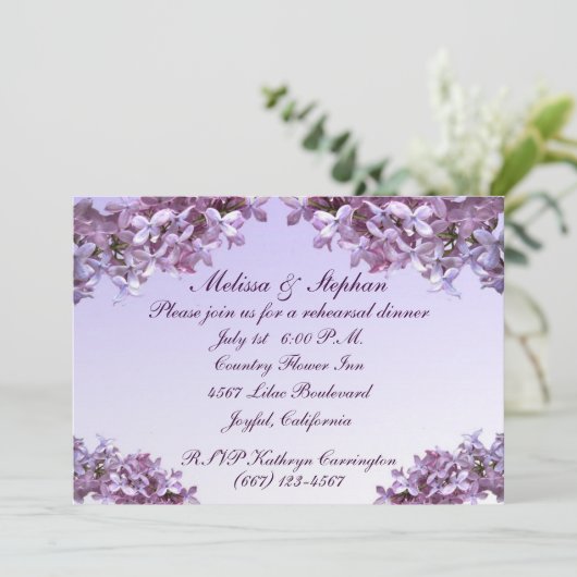 Lila mit BlumenBlumen, die Proben-Abendessen Einladung (Stehend Vorderseite)