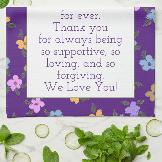 Lila mit Blumenmuster Geschirrtuch (Gefaltet)