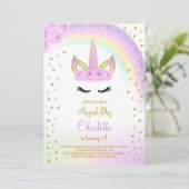 Lila mit Regenbogen Einhorn einladen Einladung (Stehend Vorderseite)