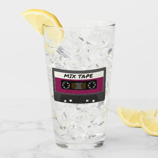 Lila Mix-Tape - 80er und 90er Retro Geschenk Glas (Vorderseite Ice)