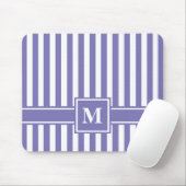 Lila moderner Streifen mit Monogramm Mousepad (Mit Mouse)