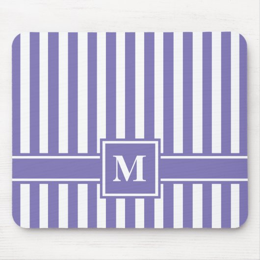 Lila moderner Streifen mit Monogramm Mousepad (Vorne)