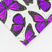 Lila Monarch-Schmetterlings-Muster Fleecedecke (Ecke)