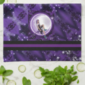 Lila Mondkind Geschirrtuch (Gefaltet)