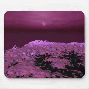 Lila Mondlandschaft auf ferne Welt Mousepad