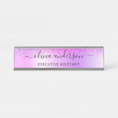 Lila Monogram Glitzer Sparkle Girly Script Schreibtischnamensplakette (Vorderseite )