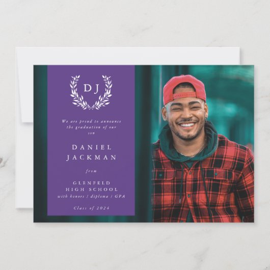 Lila Monogram Laurel Wreath Abschluss Foto Ankündigung (Vorderseite)