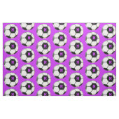 Lila Monogramm-Muster des Fußball-Balls Stoff (Fat Quarter (45,7 x 55,9 cm))