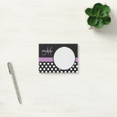 Lila Monogramm Schwarz-weißer Polka-Dot Post-it Klebezettel (Büro)