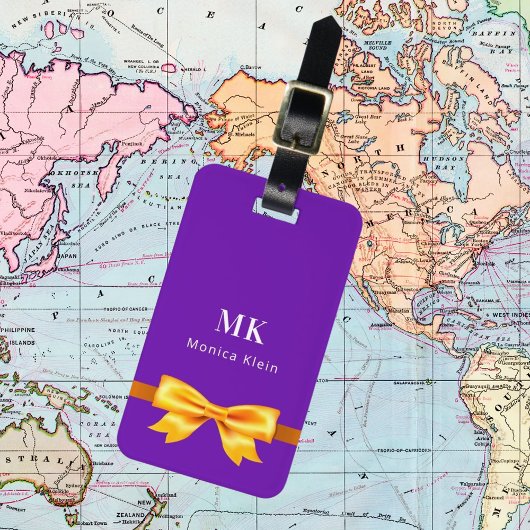 Lila Monogramminitialen aus Goldbogen Gepäckanhänger