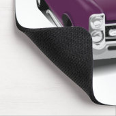 Lila Muskelwagen Mousepad (Ecke)