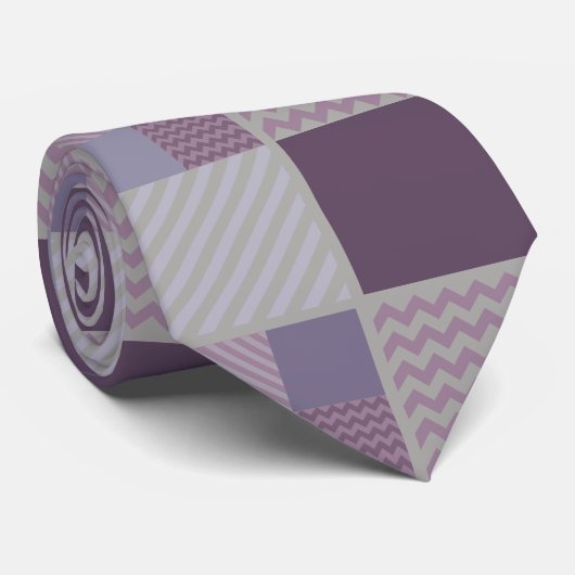 Lila Muster Krawatte (Gerollt)