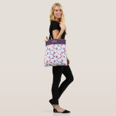 Lila Muster mit Monogramm Tasche (Am Model)