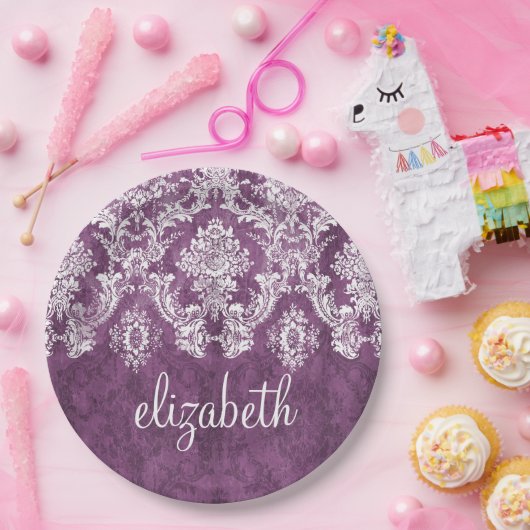 Lila Muster mit Namen Pappteller (Party)