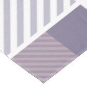 Lila Muster Tischdecke (Schrägansicht)