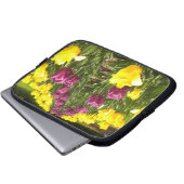 Lila N-Gelbtulpen Laptopschutzhülle (Vorne Knopf)