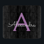 Lila Name der Girl-Monogram-Datei Schneidebrett<br><div class="desc">Schwarzes und Lila Einfaches Script Monogram Name Cutting Board. Dies macht den perfekten Abschluss,  Geburtstag,  Hochzeit,  Brautparty,  Jubiläum,  Babydusche oder Junggeselinnen-Abschied Geschenk für jemanden,  die Lieben glamourösen Luxus und schicke Stile.</div>