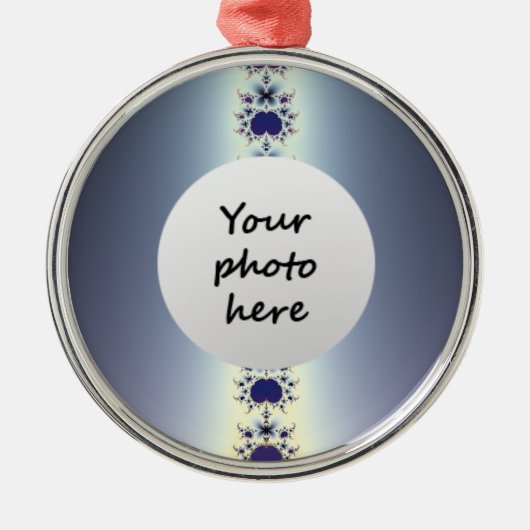 Lila Necklace Weihnachtsbaum Silbernes Ornament (Vorne)