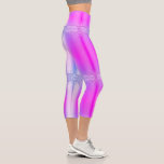 Lila Neon Glitzer Tropfen Capri Leggiuri<br><div class="desc">Lila rosa Neon Glitzer Sparkle Tropfen Tance Party Modern - Fügen Sie Ihren einzigartigen Text - Make Your Special Gift - Neu formatieren und verschieben oder entfernen und hinzufügen / Elemente mit Anpassungstool. Design von MIGNED. Bitte schauen Sie sich meine anderen Projekte an. Sie können diese Designs auch auf mehr...</div>