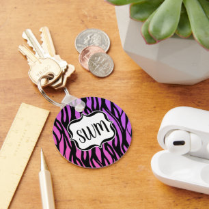 Lila oder rosa Zebrastreifen Monogramm Schlüsselanhänger