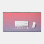 Lila Ombre Monogram Name Script Schreibtischunterlage (Tastatur & Maus)