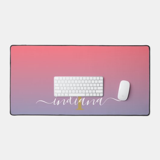 Lila Ombre Monogram Name Script Schreibtischunterlage (Tastatur & Maus)