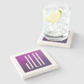 Lila Ombre- und White-Initialen oder andere Texte Steinuntersetzer (Seitenansicht)