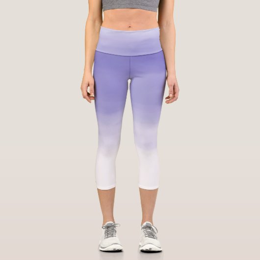 Lila Ombre Wasserfarbe Capri Leggings (Vorderseite)