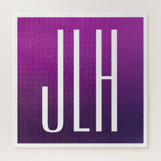 Lila Ombre & weiße Initialen oder anderer Text Puzzle (Vertikal)