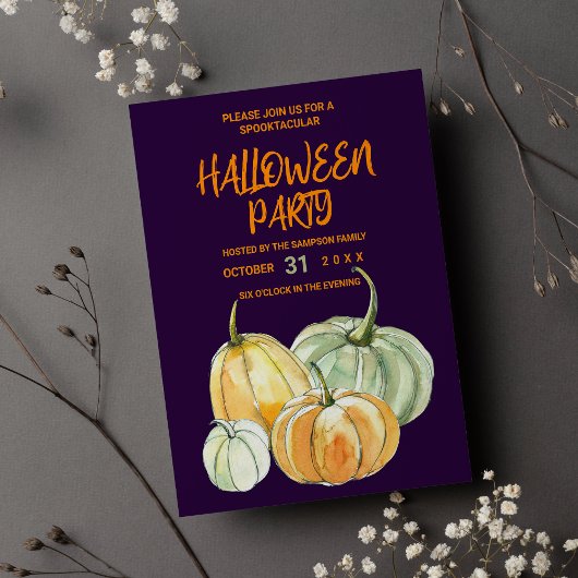 Lila Orangenminzkürbis Halloween-Party Einladungspostkarte