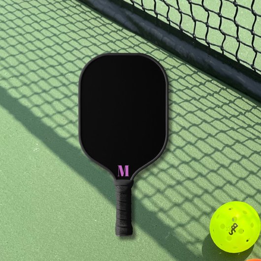 Lila Orchid-Funk und Schwarz-Modern-Monogramm Pickleball Schläger