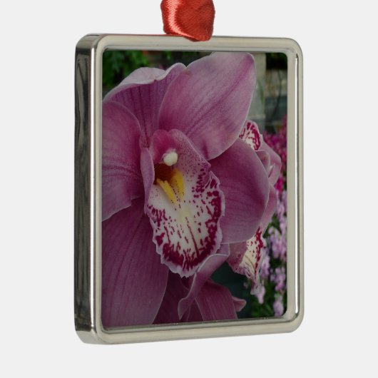 Lila Orchidee und Gartenfarben Ornament Aus Metall (Rechts)