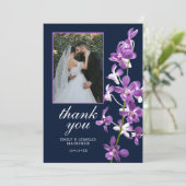 Lila Orchideen, Moderne Hochzeit Dankeskarte (Stehend Vorderseite)
