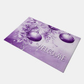 Lila Ornamente Weihnachtsfeiertag Türmatte (Schrägansicht)