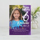 Lila Paint Spritzer Foto 6. Geburtstag Einladung (Stehend Vorderseite)