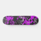 Lila Paint-Spritzer Skateboard (Horizontal)