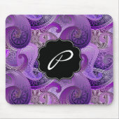 Lila Paisley-Muster mit benutzerdefiniertem Monogr Mousepad (Vorne)