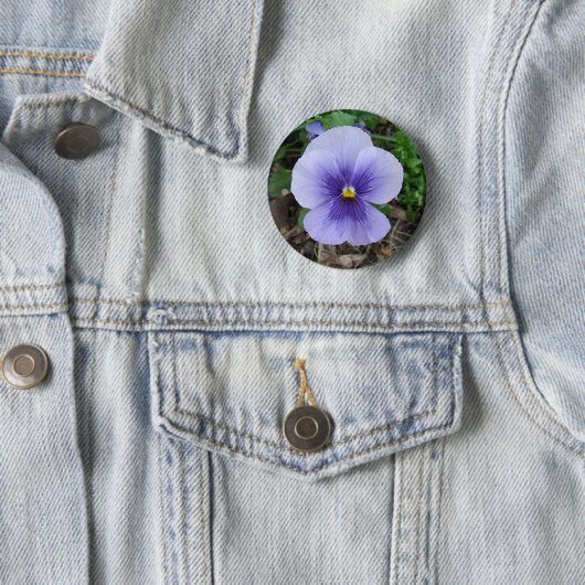 Lila Pansy Button (Beispiel)