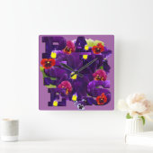 Lila Pansy Typografie, Quadratische Wanduhr (Zuhause)