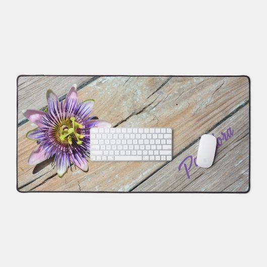 Lila Passiflora Blossom Weathered Wood Rustikal Schreibtischunterlage (Tastatur & Maus)